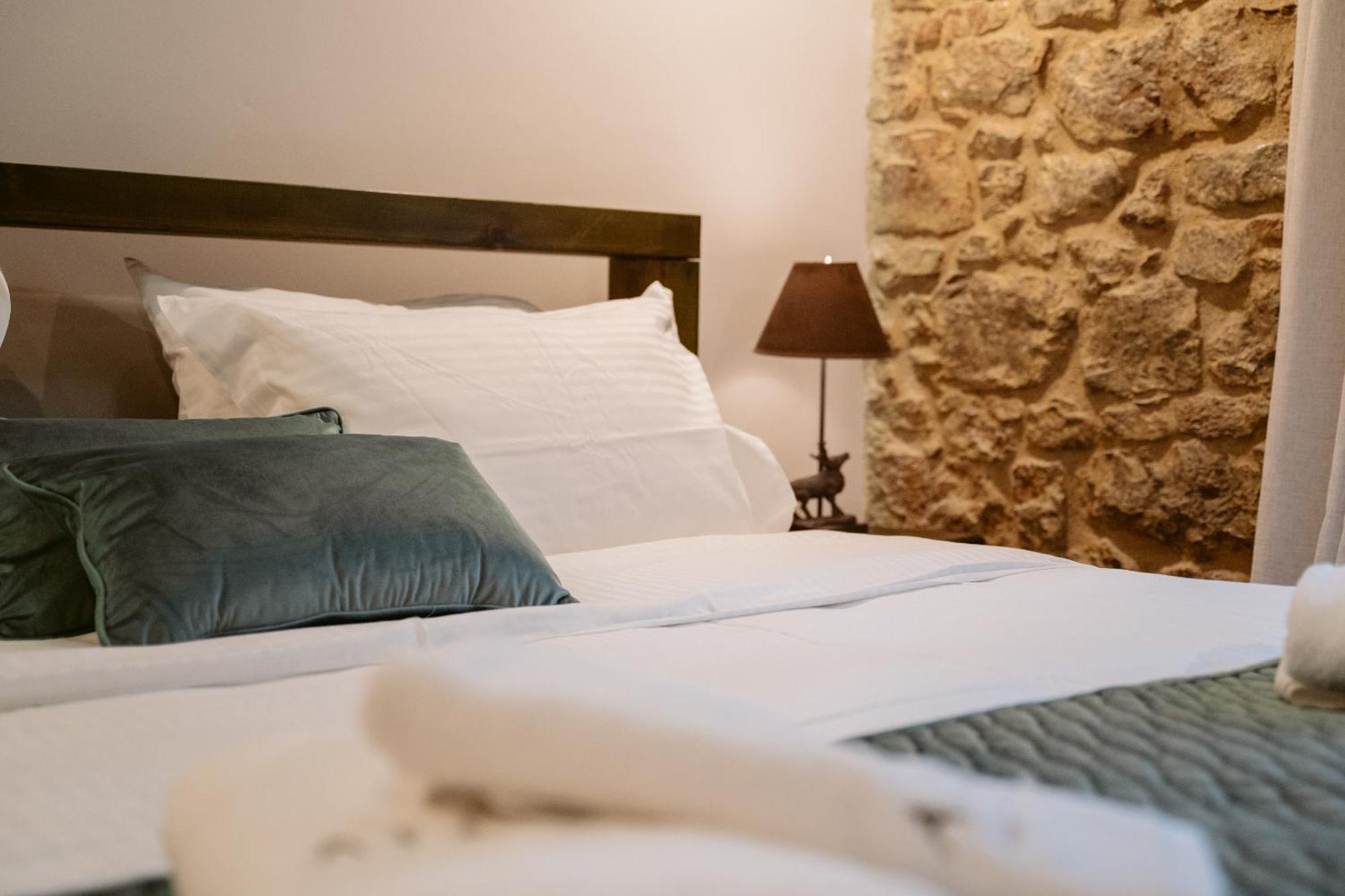 Afanos Guesthouse Aráhova Kültér fotó